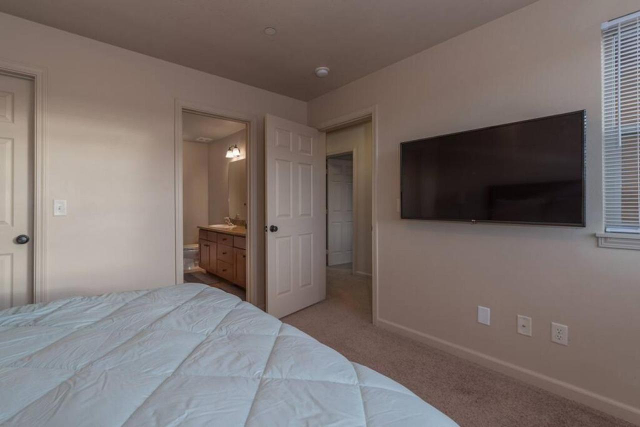 2 Bedroom Upstairs Condo With Ac In Victor, Id Eksteriør bilde